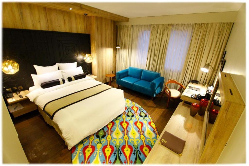 Hotel Dgates Lahaur Zewnętrze zdjęcie
