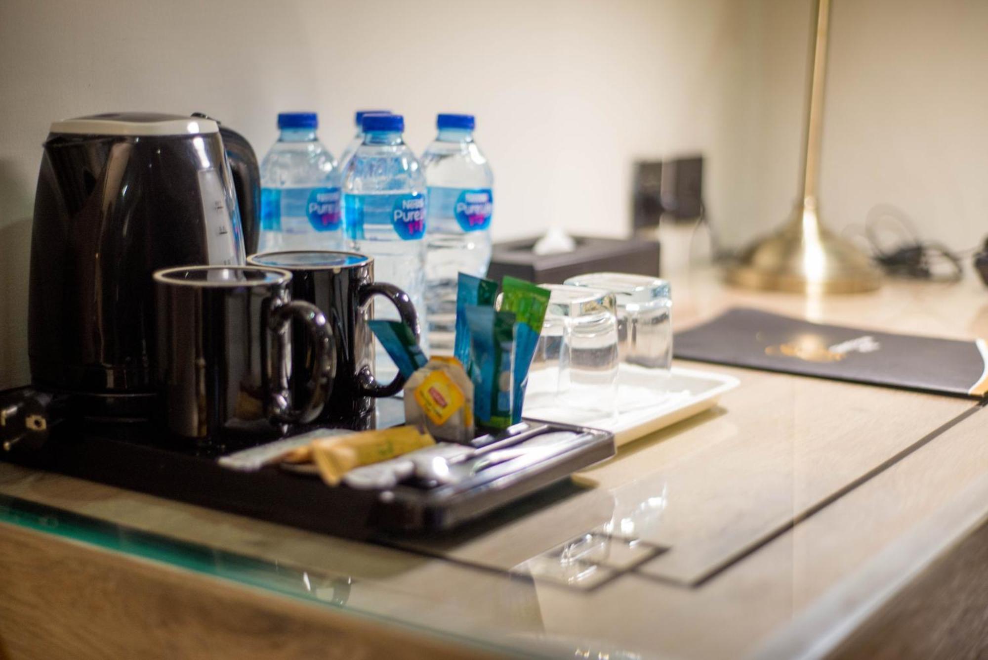 Hotel Dgates Lahaur Zewnętrze zdjęcie