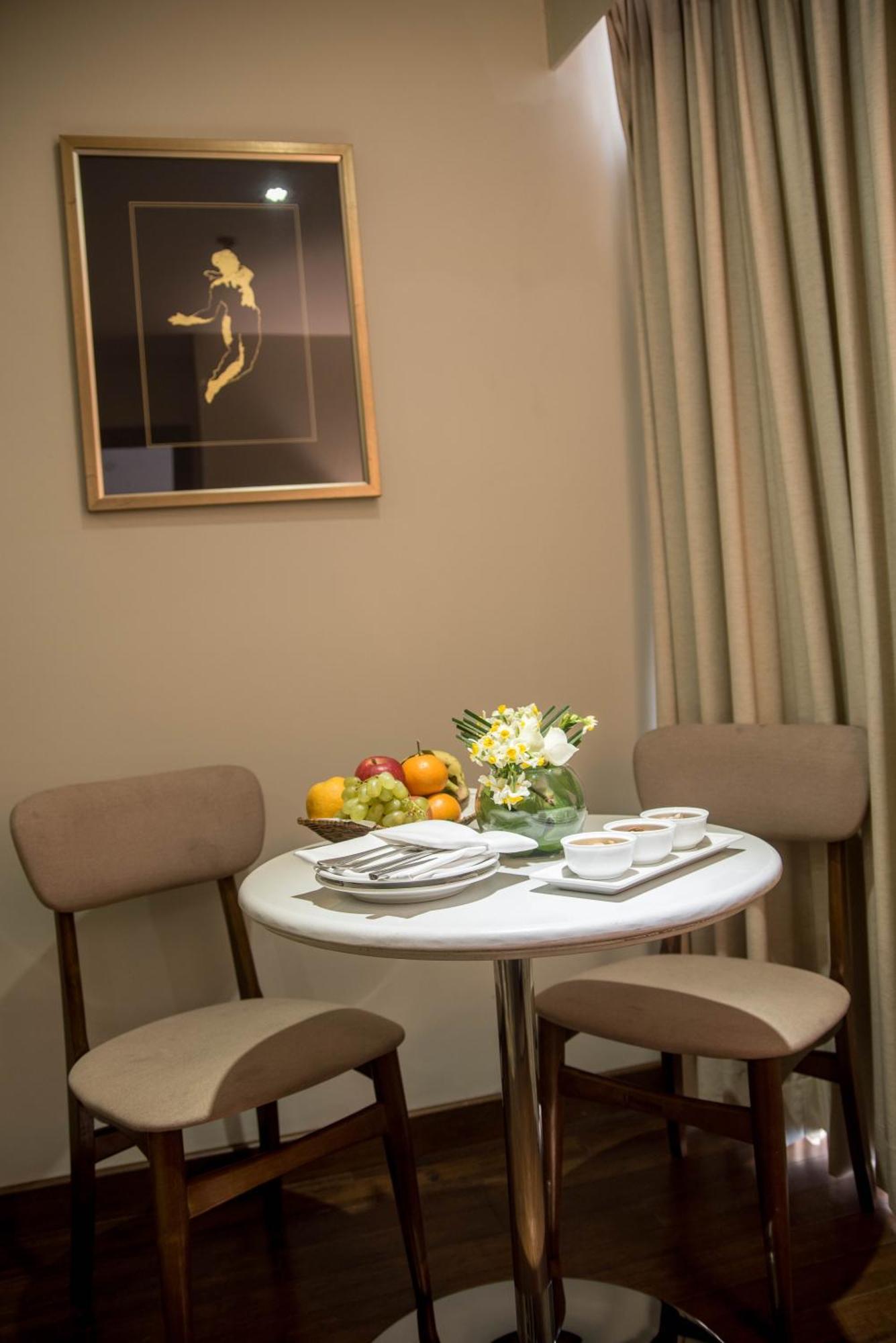 Hotel Dgates Lahaur Zewnętrze zdjęcie