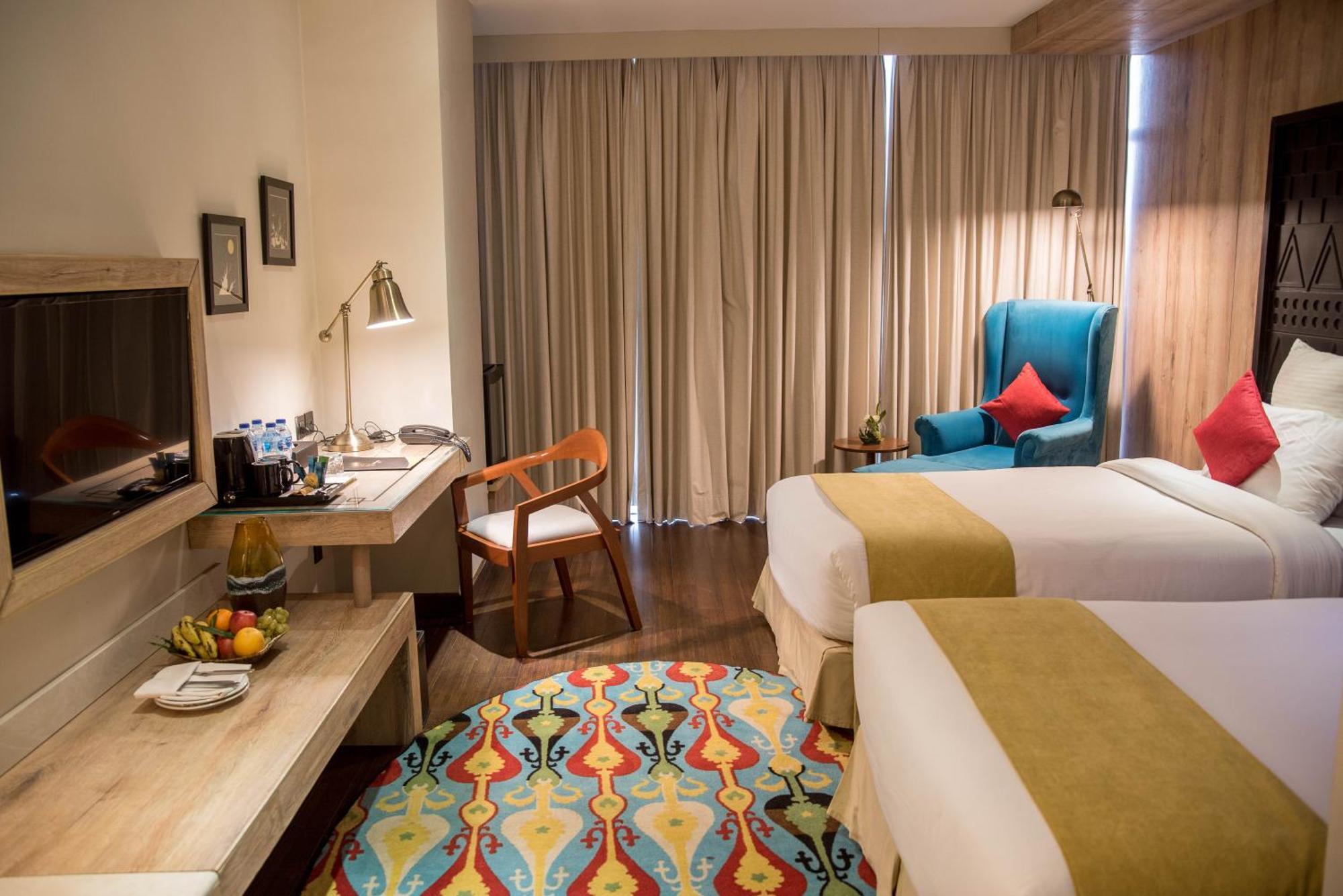 Hotel Dgates Lahaur Zewnętrze zdjęcie