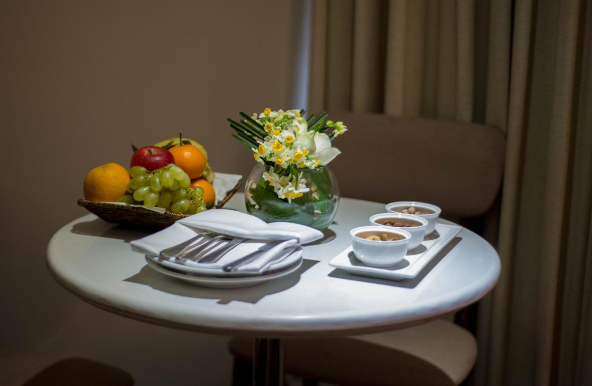 Hotel Dgates Lahaur Zewnętrze zdjęcie