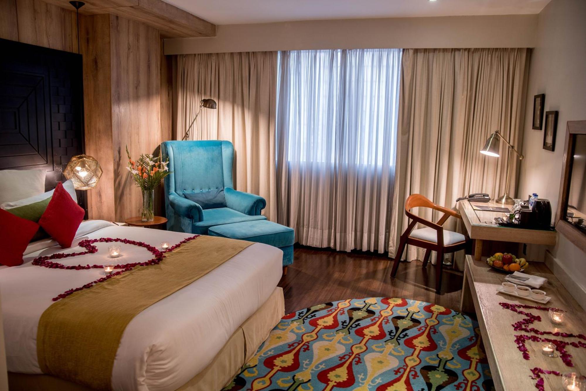 Hotel Dgates Lahaur Zewnętrze zdjęcie