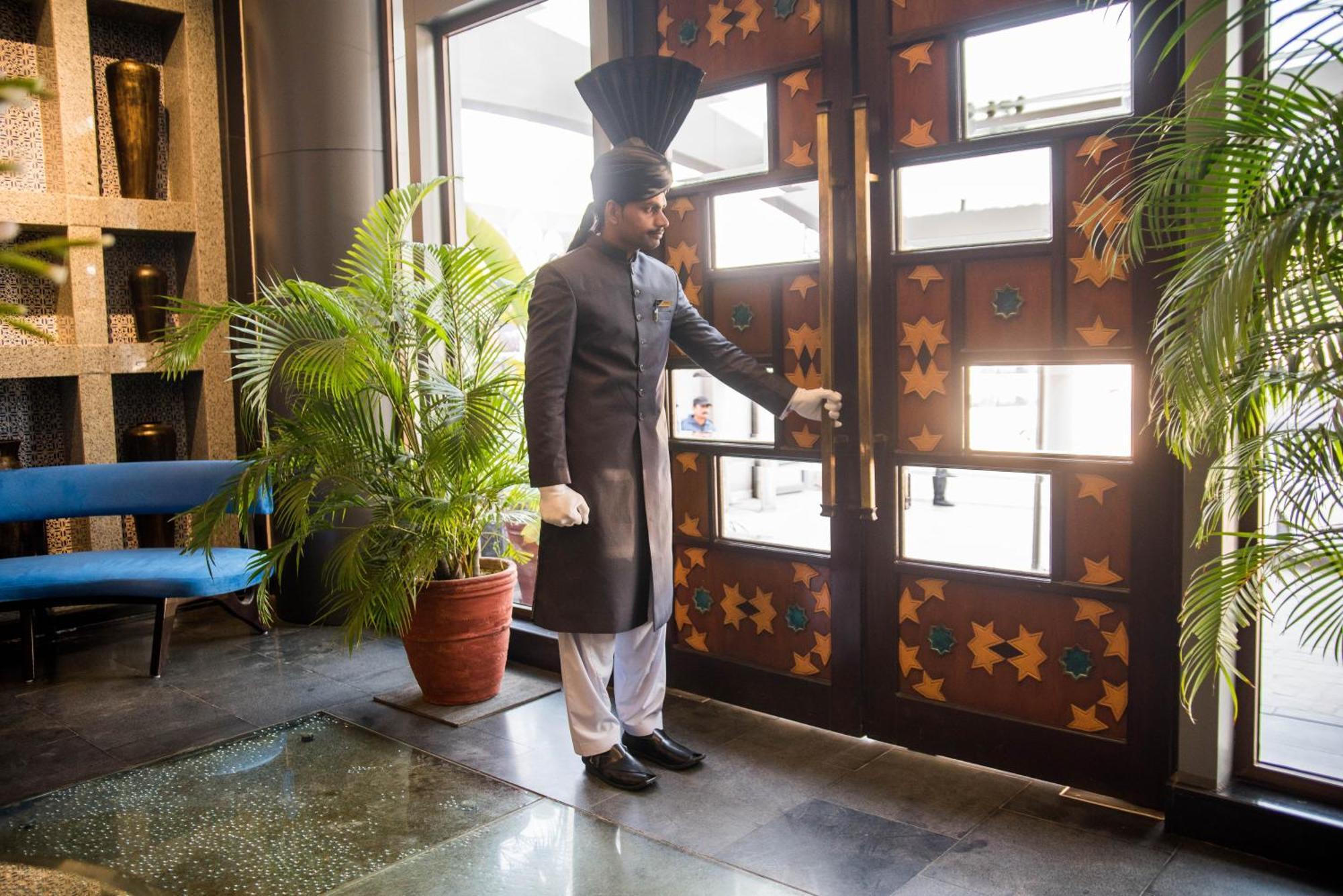 Hotel Dgates Lahaur Zewnętrze zdjęcie