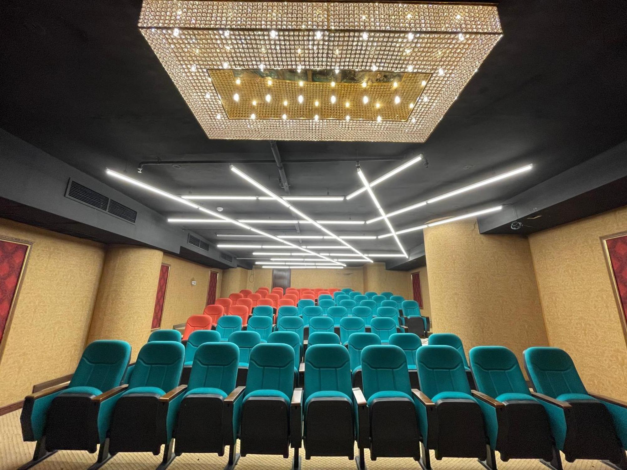 Hotel Dgates Lahaur Zewnętrze zdjęcie