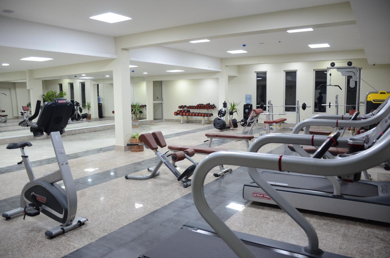Hotel Dgates Lahaur Zewnętrze zdjęcie