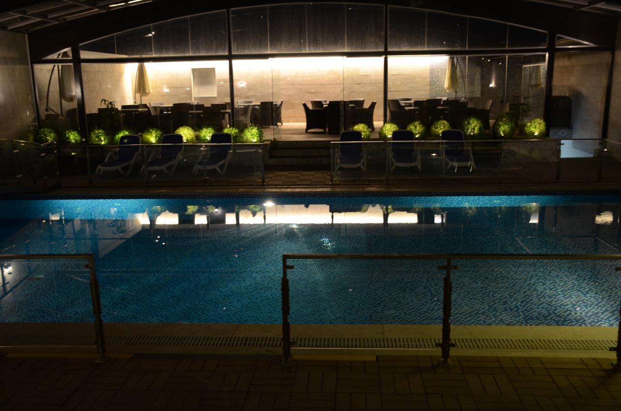 Hotel Dgates Lahaur Zewnętrze zdjęcie