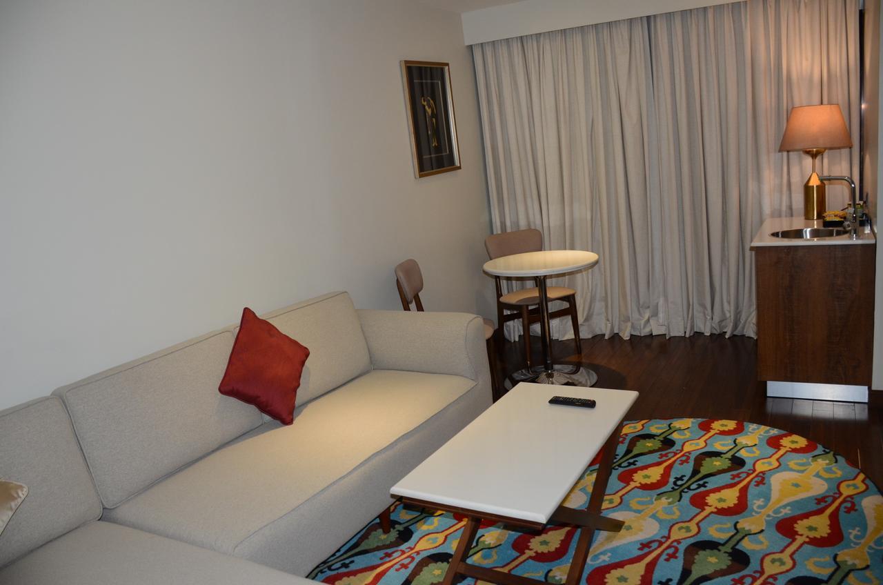 Hotel Dgates Lahaur Zewnętrze zdjęcie