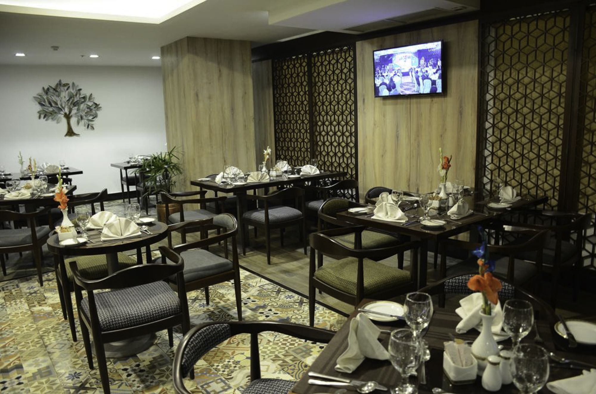 Hotel Dgates Lahaur Zewnętrze zdjęcie
